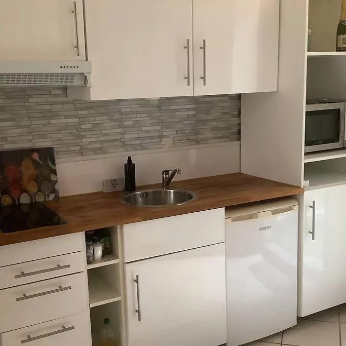 Charming Studio Apartment Avignon France
